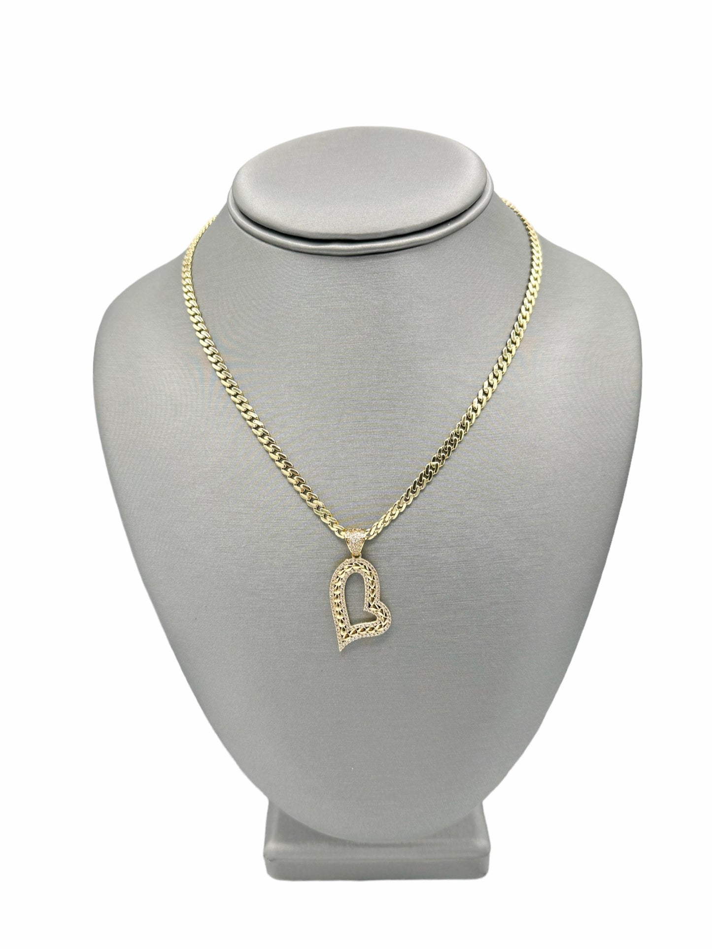 New 14K CZ Heart Pendant & Choker (16”). H.J™️